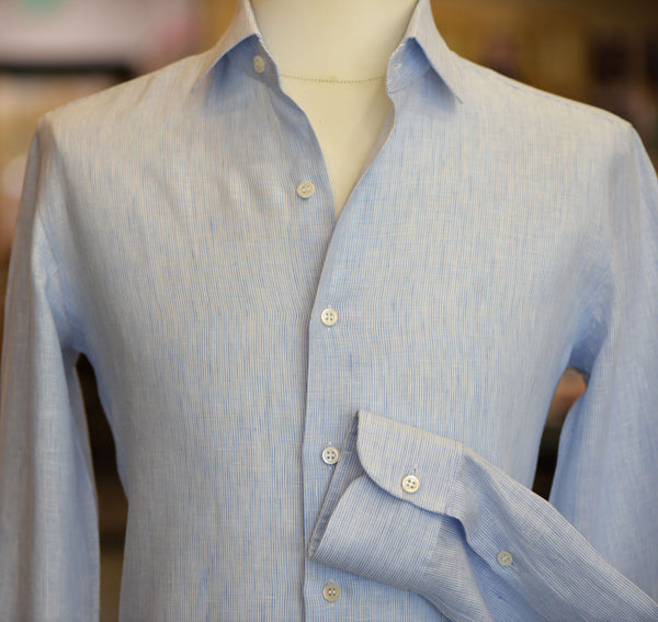 Light blue linen shirt on a mannequin