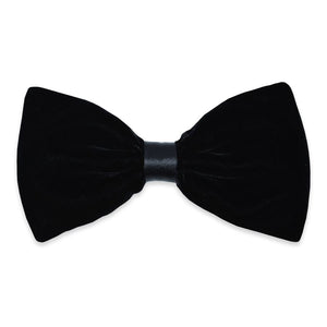 Anto black velvet bow tie, featuring a lustrous finish and elegantly displayed.