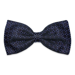 Anto purple textured bow tie, featuring a lustrous finish and elegantly displayed.